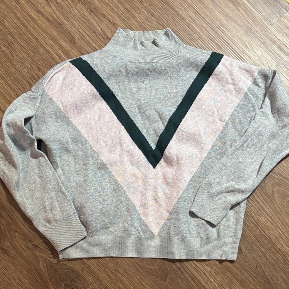 Old Navy XS Gray and Pink Women's Sweater